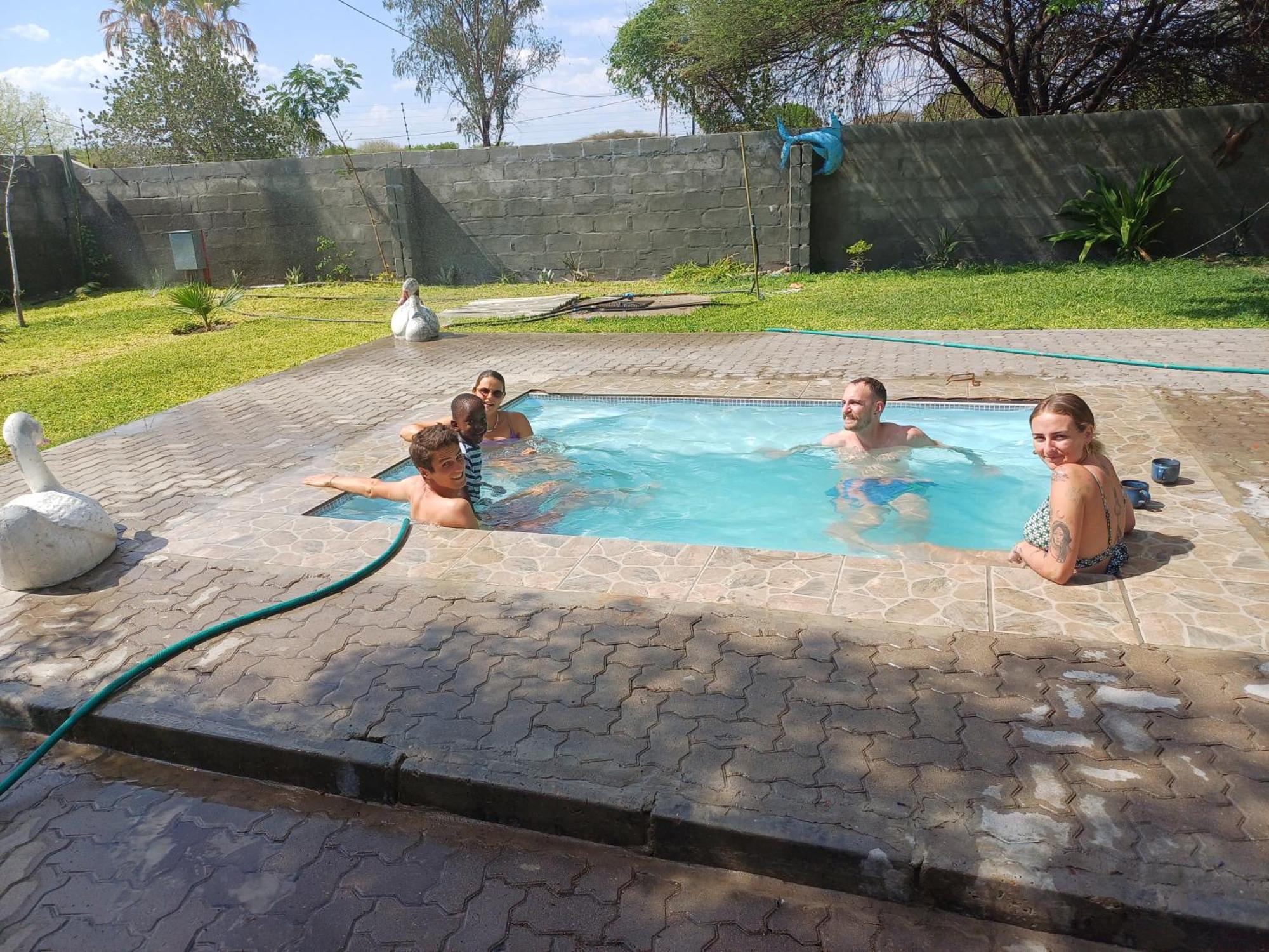 Golentle Home Stay Маун Екстер'єр фото
