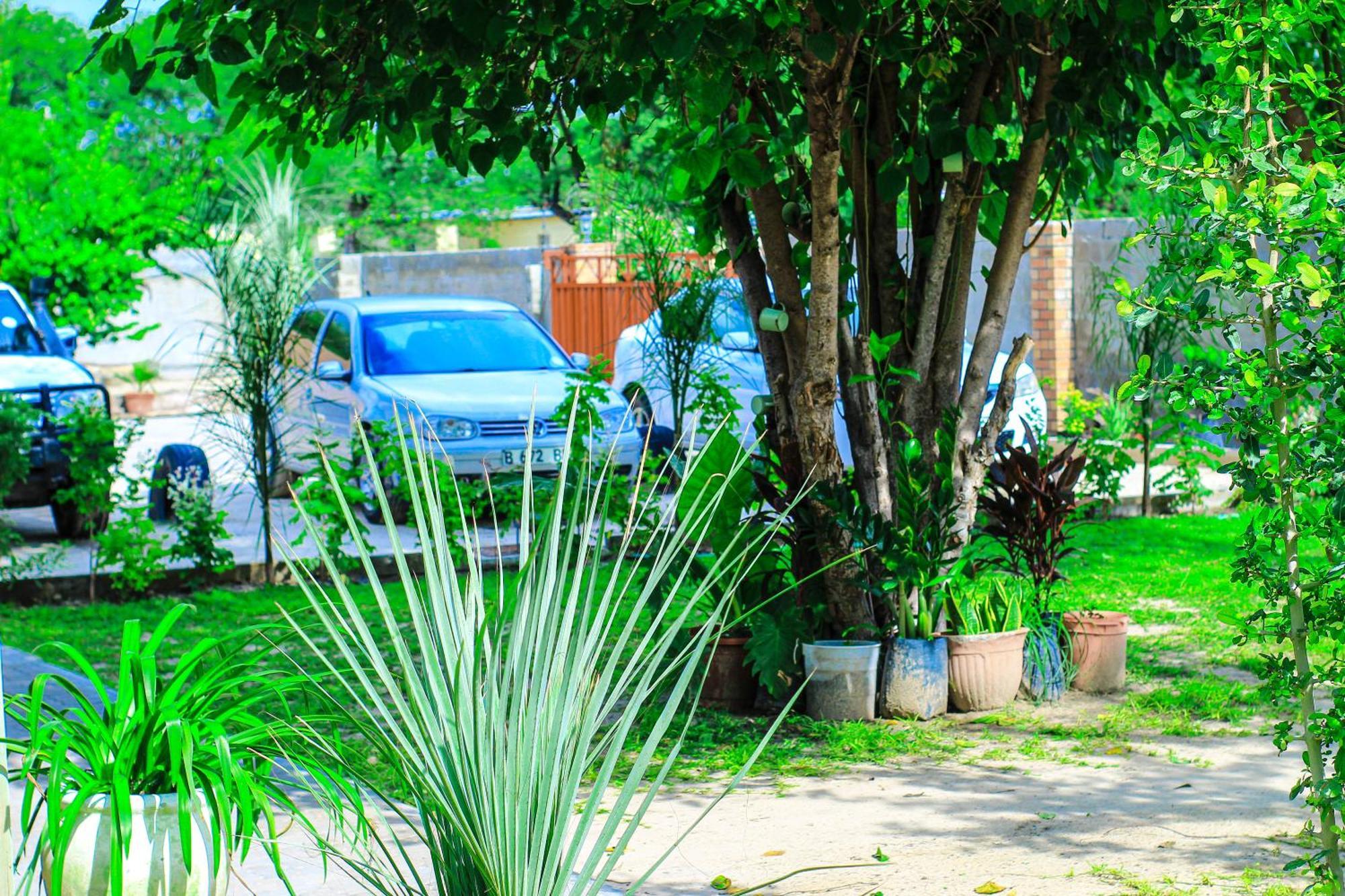 Golentle Home Stay Маун Екстер'єр фото